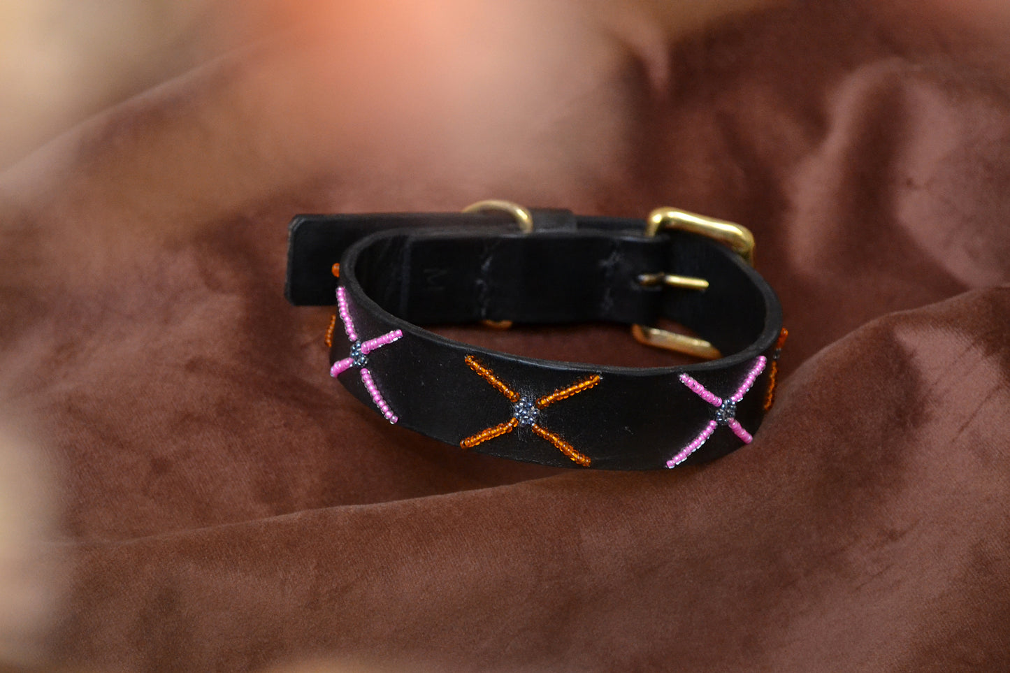 Hugs And Kisses Halsband